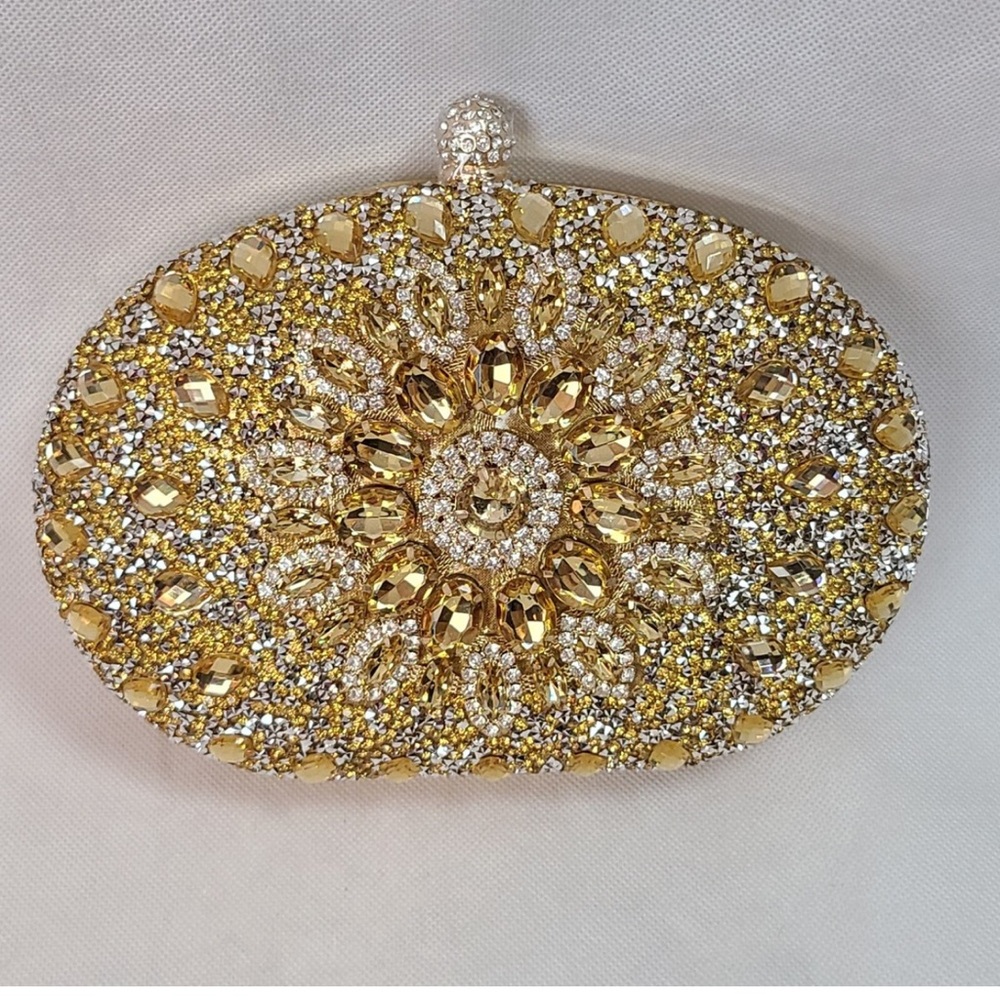 Ramla Gold Hand Made Evening Bag NEW - Picture 1 of 6